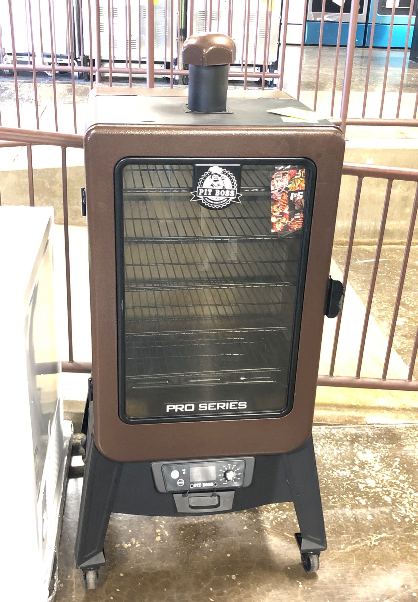Pit Boss Pit Boss Pro Series 1322sq in Mahogany Pellet Smoker (Model
