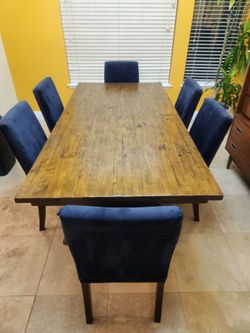Fabulous Expansion Scroll Wood Dining table with Chairs /vintage