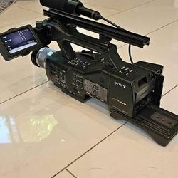 Sony NEX-EA50U NXCam + 50mm OSS Lens – Classic Pro Kit! 