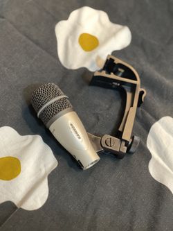 Samson Q Snare Drum Mic With Mounting Clip $35