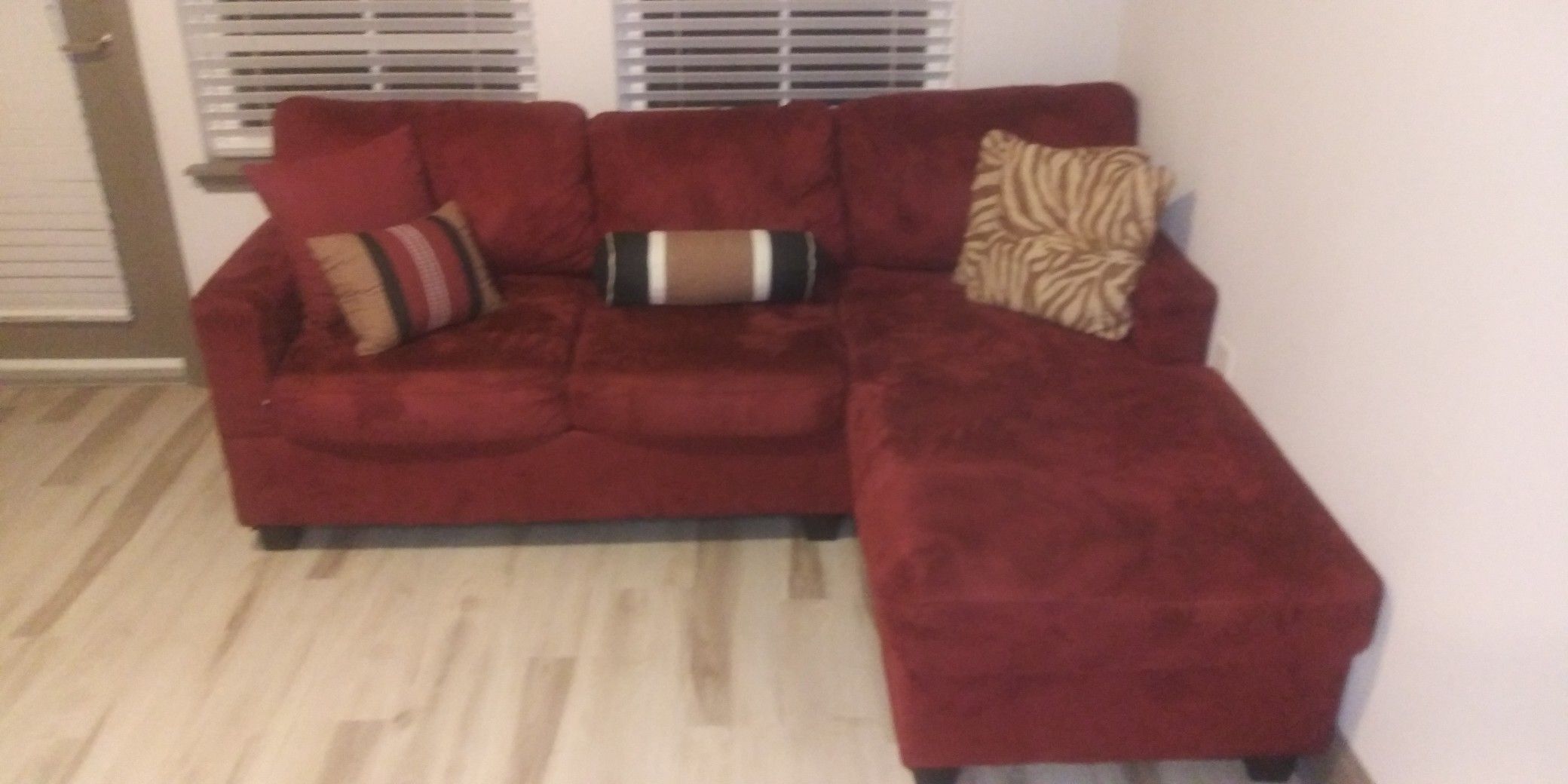 L shape sectional in good condition