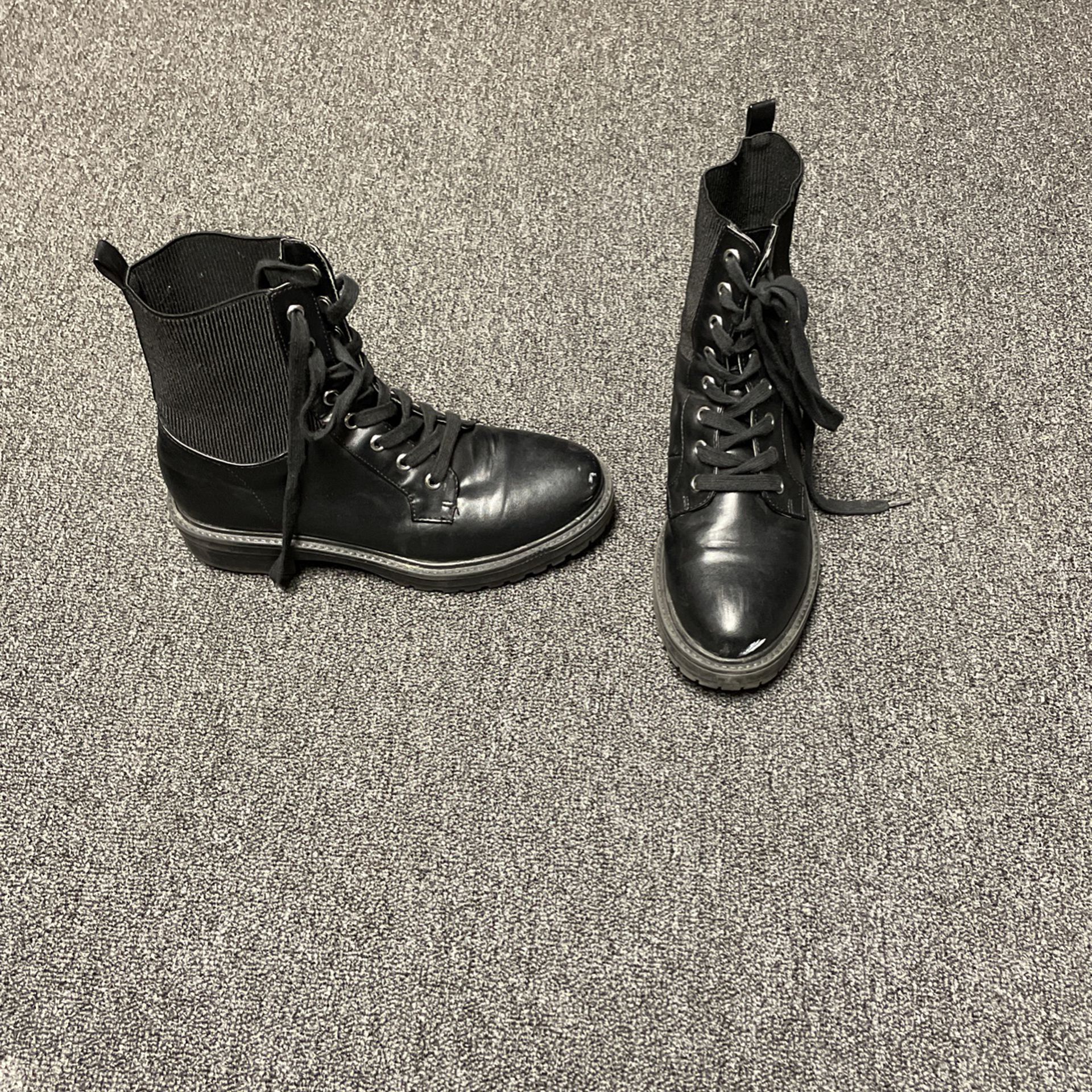 FOREVER 21 BOOTS SIZE 8