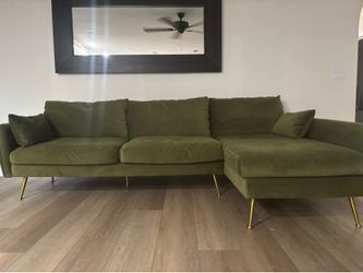 Olive Green Suede-Look Modern Sectional Sofa – Excellent Condition