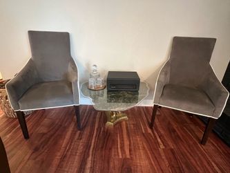 Accent Chairs