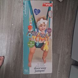 Infantino Up, Up & Away Deluxe Doorway Jumper