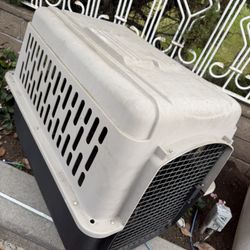 Pet carrier travel crate