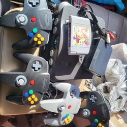 Nintendo 64 Consoler With Mario Party Game, 4 Controllers And Cords 