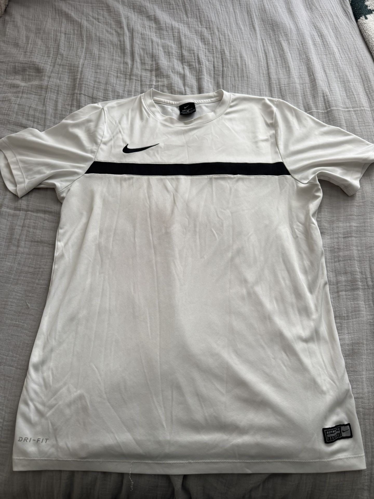 NIKE dri-fit shirt
