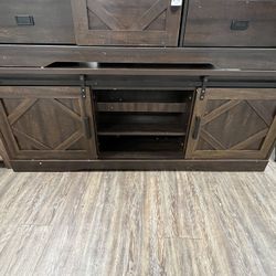 New WAMPAT Morden Farmhouse TV Stand for TVs up to 75 inch with Sliding Barn Door,Wood Entertainment Center with Adjustable Media Storage Shelf for Li
