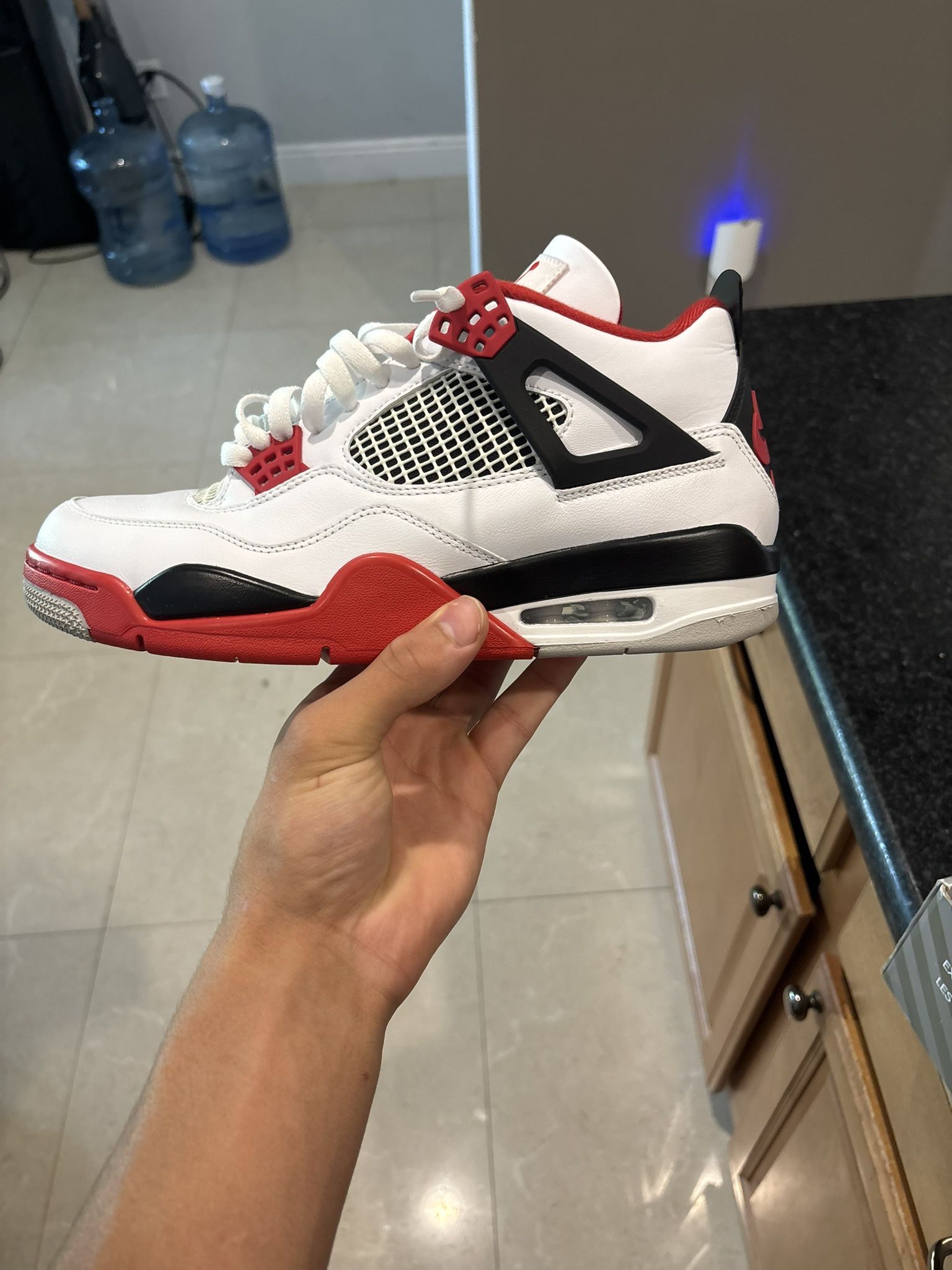 jordan 4