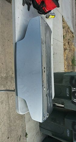 Infiniti G35 trunk