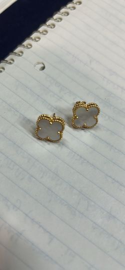 Silver four- leaf Clover