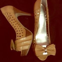 Guess Heels Size 6