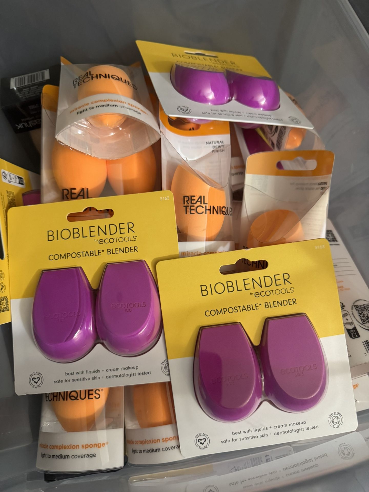 Beauty Blenders (30 Plus Pieces)