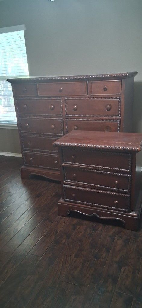 Dresser