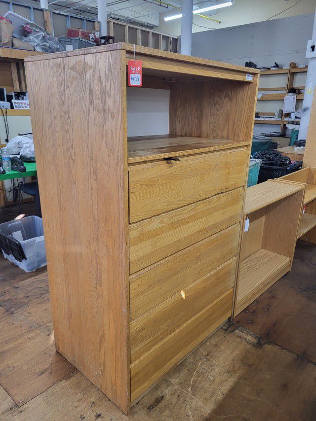 DRESSER WITH REAL WOOD, VERY HIGH QUALITY WOOD (HOME12)

