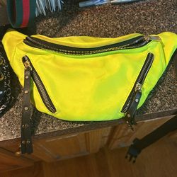 Waistpack