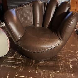 Children Baseball ⚾️ Mitten Glove Seat Along With The Baseball Seat  