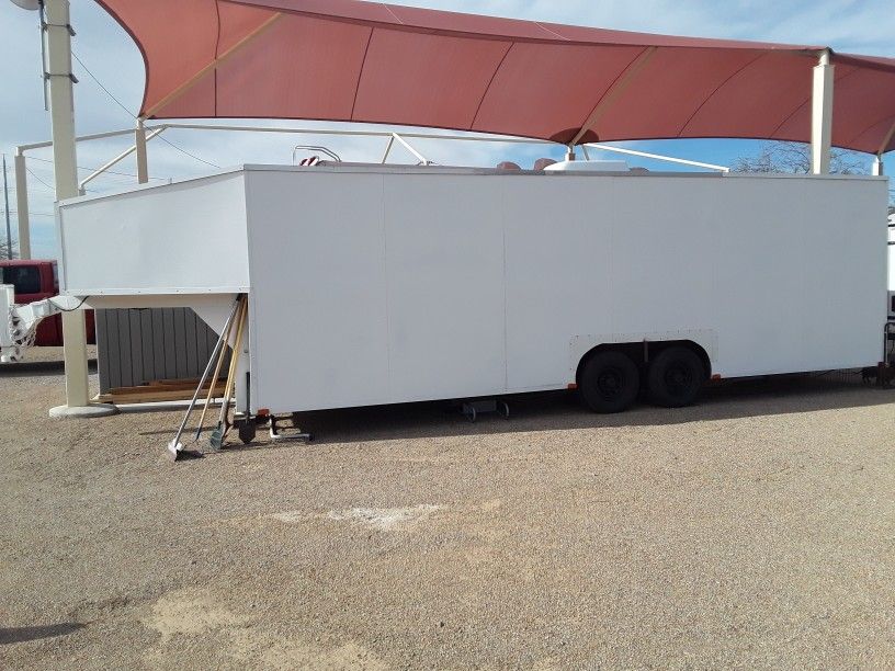 32' Goose Neck Car Hauler Trailer  Enclosed