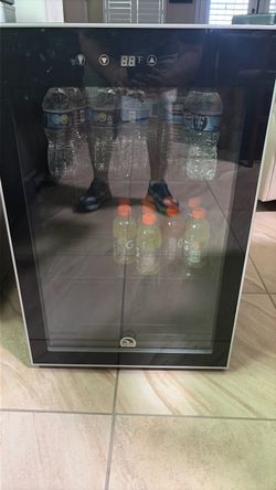 Igloo mini fridge