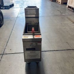 Clearance Gas Countertop Fryer Two tube burners NG 12127L0120