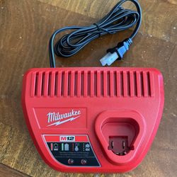 Milwaukee M12 Battery Charger