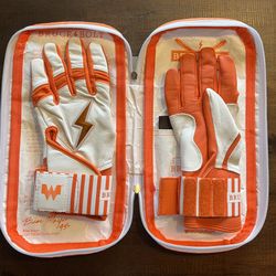 Bruce bolt Whataburger, Long Cuff Adult Small