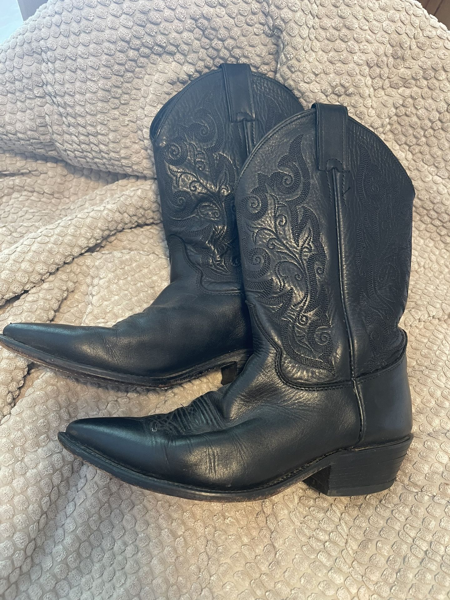 Black Cowboy Boots , Justin , Women’s Size 8.5 Fit Like An 81/4