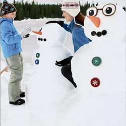 LL Bean Snowman Making Family Kit w/ 26 Pieces Enough For 3 Snowmen Build Make A Snowman Snow Winter Outdoor Fun
