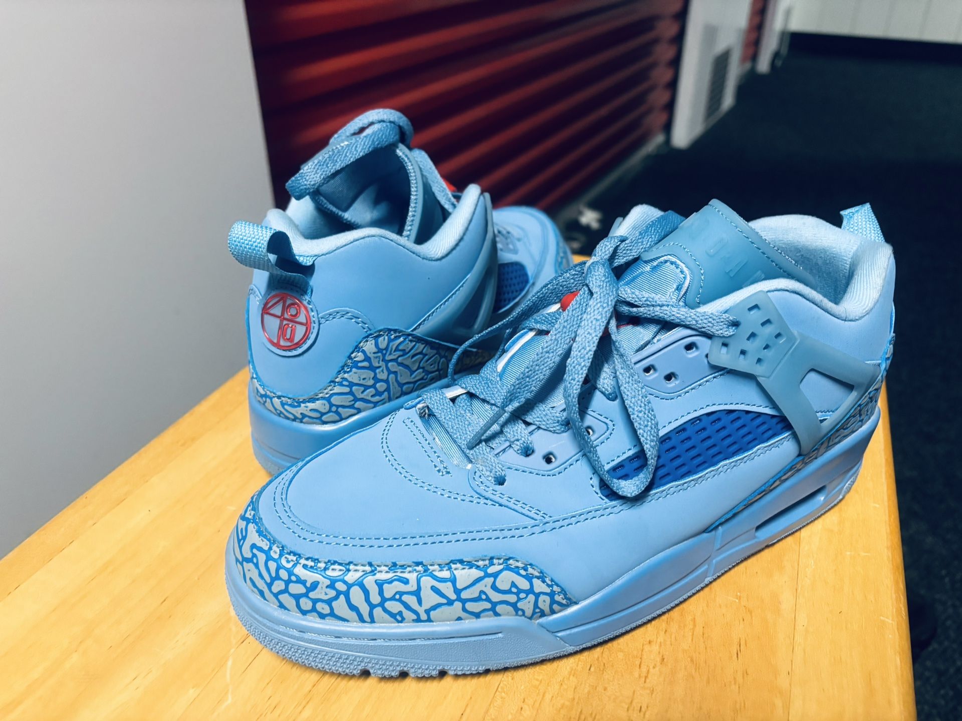 Jordan Spizike Low
