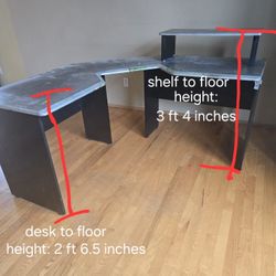 Corner Arts & Crafts Table! Free!