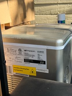 Emerson IM90T Countertop Ice Maker