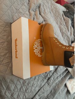 Men’s timberland boots size 10 brown
