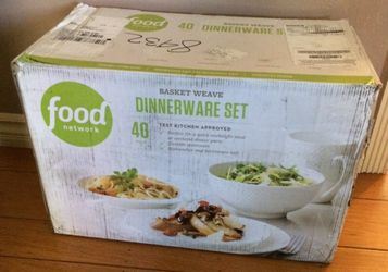 Food Network 40 Piece Dinnerware Set for Sale in San Leandro CA