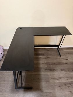Multi purpose L- desk. See description!