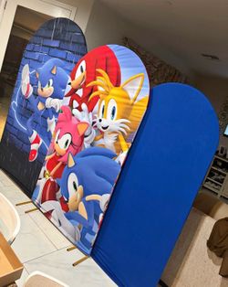 Sonic backdrops
