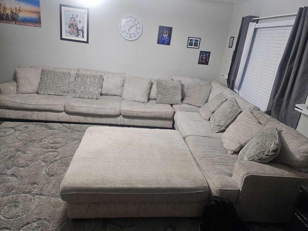 Ashley  4 Piece Sectional W Ottoman 