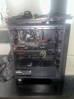 Old PC (not working) Selling parts as is