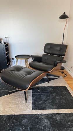 Eames lounge chair