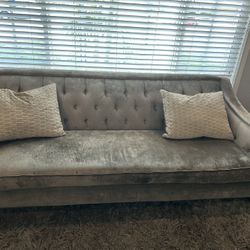 Z Gallery Couch