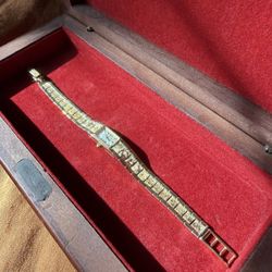 Vintage 14k Gold Lucien Piccard 1960’s Ladies Bracelet Watch