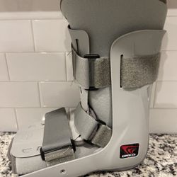 Walker Boot -Genesis, Medium , Full She’ll 3 Strap