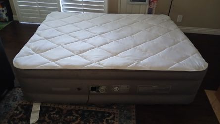 Beautyrest Queen Size Air Mattress _$55