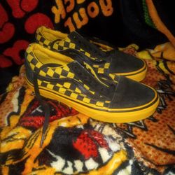 Barely Worn Low Top Black Yellow Checker Print Vans Make An Offer Men's 6 Women's 7.5 