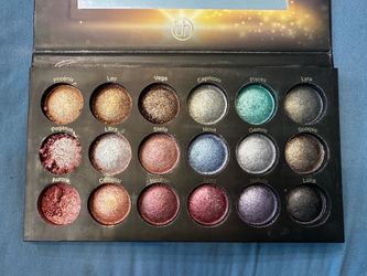 Shimmer Eyeshadow Palette - Multicolor Metallic Shades