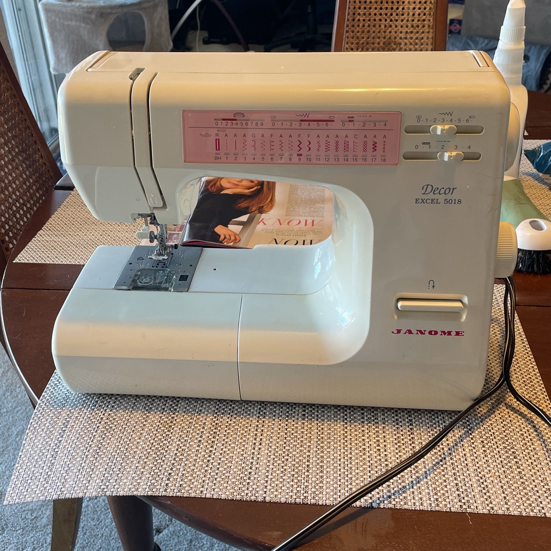 Janome Sewing Machine Decor Excel Model 5018