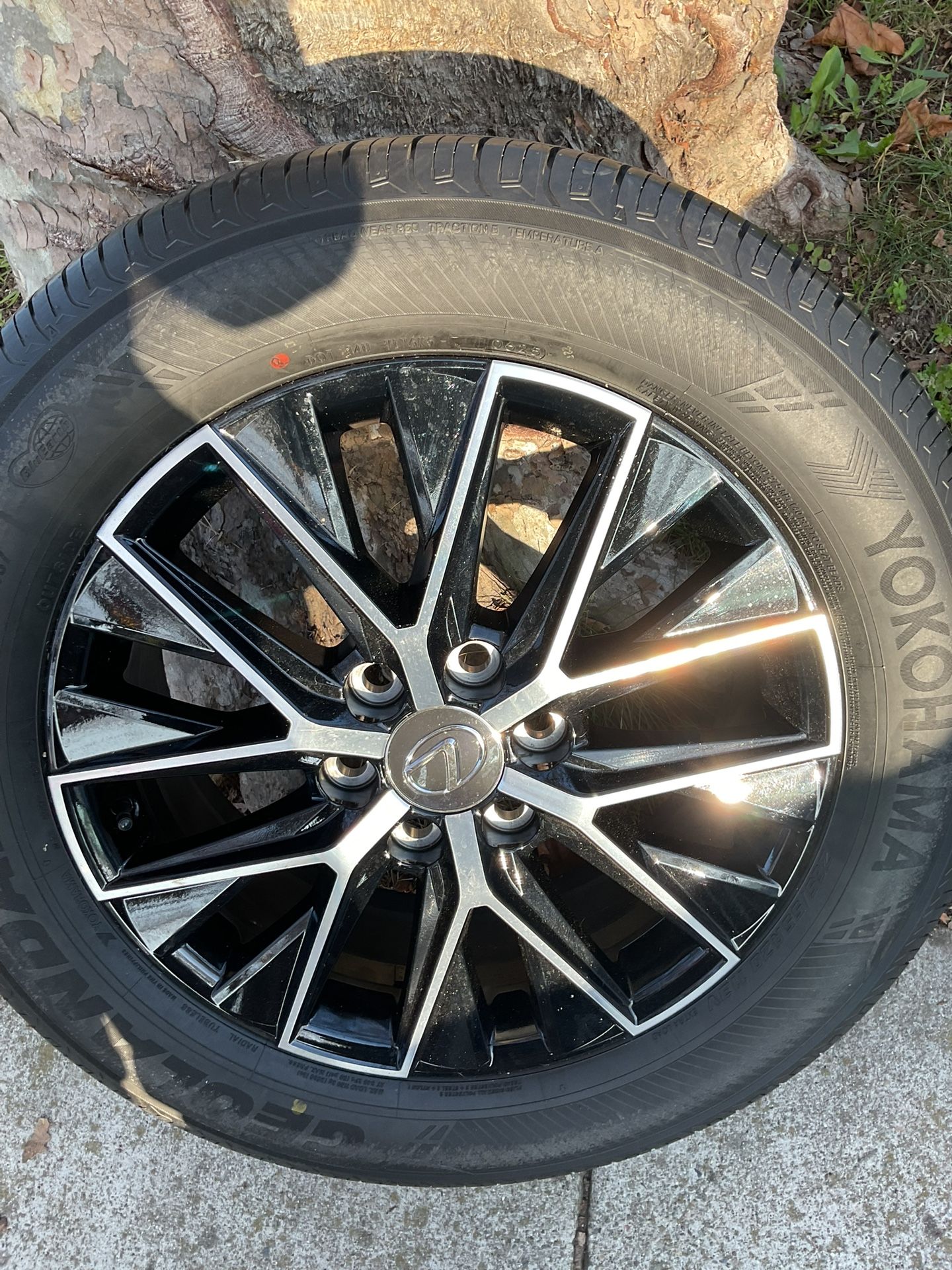 Rim. & Tires 20”. 265/55/20 New All 4