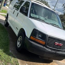 2003 GMC Savana 2500