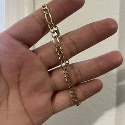 14K Gold Figaro Bracelet 
