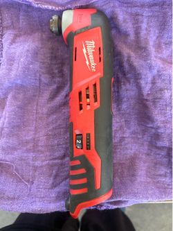Milwaukee grinder